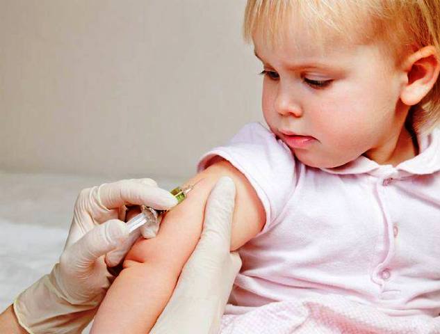 Нужно-ли-делать-ребенку-прививки