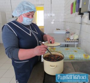 Повар Ольга Березка старается, чтобы блюда были не только вкусные, но и полезные.