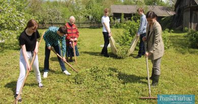 Скоро усадьба ветерана труда приобретет привлекательный вид.