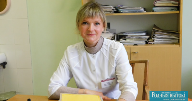 Главная медсестра Бегомльской больницы Елена Анисович в основном занимается
административной работой, поэтому немного скучает по живому общению с пациентами
