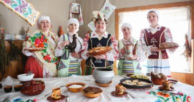 Вольга Квачонак, Наталля Варашэнь, Людміла Суднік, Ірына Сварцэвіч, Вольга Яроменка.