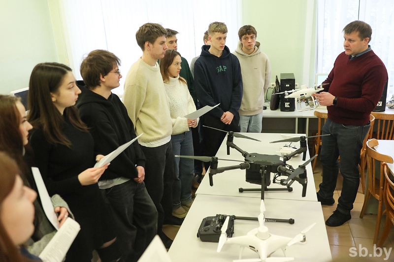 В Белорусском государственном технологическом университете готовить специалистов по проектированию и эксплуатации беспилотников начнут уже с нового учебного года.