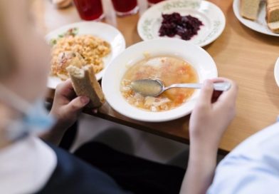 Комитет госконтроля Витебской области выявил нарушения в организации и качестве школьного питания