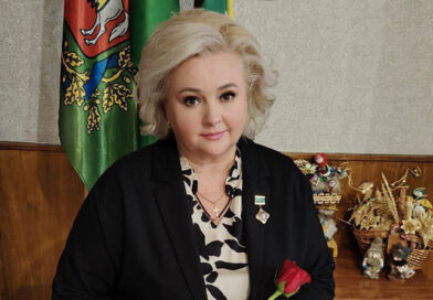Ольга Сушко, начальник отдела культуры Докшицкого райисполкома: » Экспозиция выставочного центра вызывает чувство гордости за нашу синеокую Беларусь»