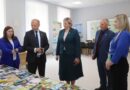 Деятельность ТИЦ, юные чемпионы и бренды Докшиччины. Заместитель министра спорта и туризма Республики Беларусь Олег Андрейчик посетил район