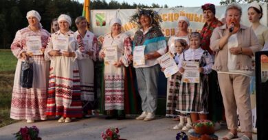 Праздник криницы прошел в деревне Буй Докшицкого района Праздник криницы прошел в деревне Буй Докшицкого района