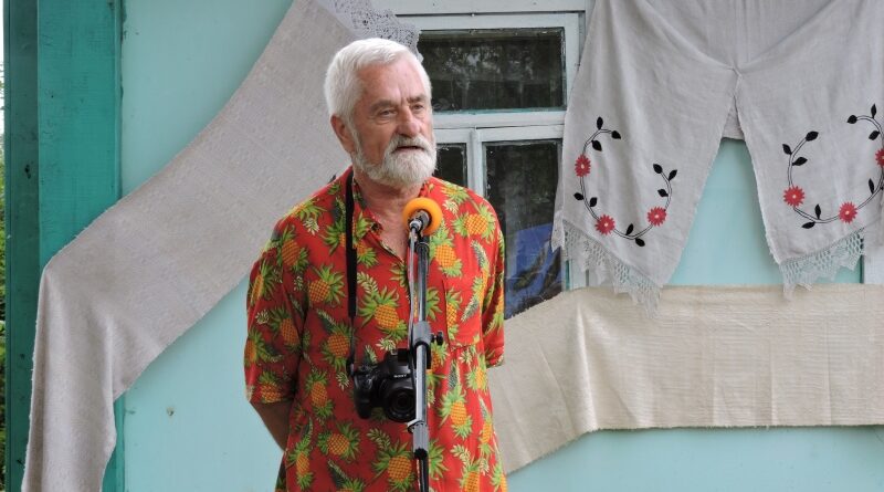 Вітольд Ярмаковіч на свяце роднай вёскі Віржы.