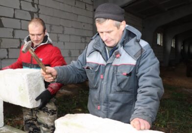 Стройбригаде КУСХП «Гнездилово-Агро» работы хватает круглый год Стройбригаде КУСХП «Гнездилово-Агро» работы хватает круглый год