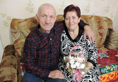 Пятьдесят лет совместной жизни отпраздновали Николай и Раиса Яшкевичи из деревни Лапуты Пятьдесят лет совместной жизни отпраздновали Николай и Раиса Яшкевичи из деревни Лапуты