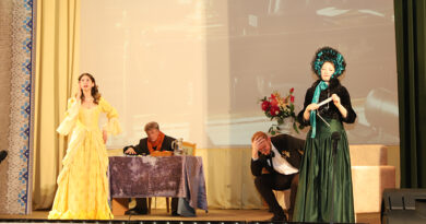 Сцэна з мінулагодняй прэм’еры – спектакля “Юбілей” па п’есе А.П. Чэхава.