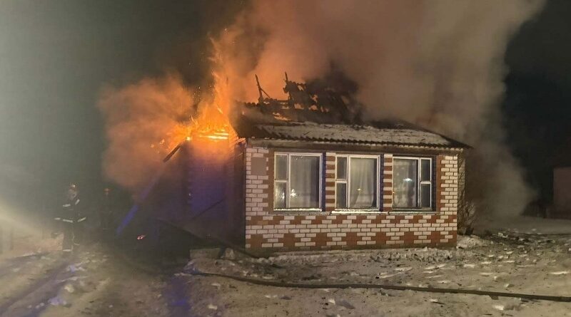 photo_5269740107453895669_y