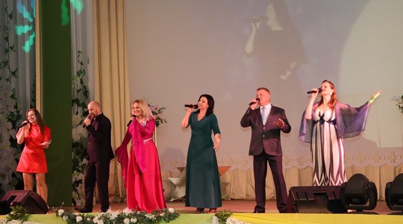 30-летний юбилей празднует народная эстрадная студия «Калейдоскоп» Докшицкого ГЦК