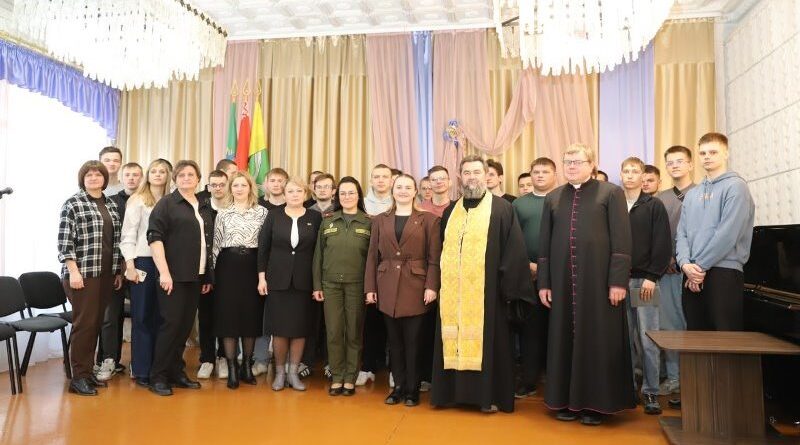 В Докшицах прошел день призывника