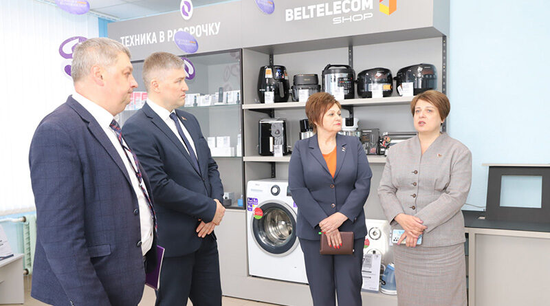 Докшицкий район с рабочим визитом посетил министр связи и информатизации Республики Беларусь Кирилл Залесский