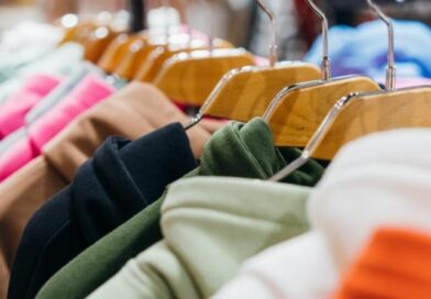 В Беларуси запретили продавать некоторые модели одежды и обуви известных брендов. Какие?