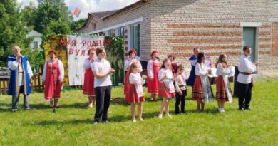 Улица Центральная в агрогородке Волколаты  собрала жителей на свой праздник