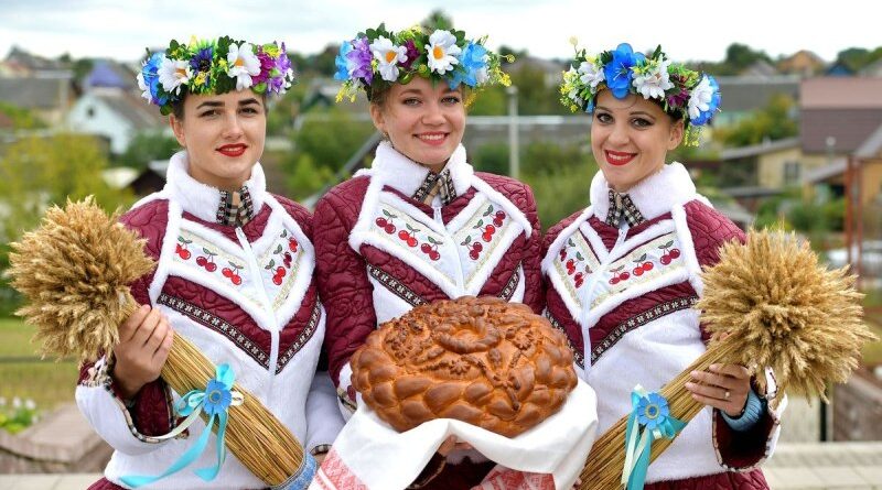 «Дажынкі»: 30 лет возрожденной традиции чествовать хлеборобов «Дажынкі»: 30 лет возрожденной традиции чествовать хлеборобов