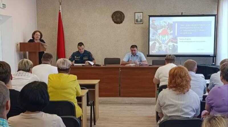Безопасность жизнедеятельности: от кибератак до правил на дорогах. Единый день информирования прошел на Докшиччине Безопасность жизнедеятельности: от кибератак до правил на дорогах. Единый день информирования прошел на Докшиччине