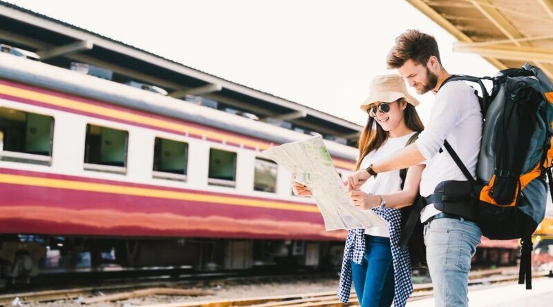 Two_people_in_train_station-2