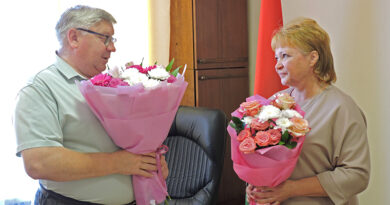 Цёплыя словы віншаванняў юбілярцы ад кіраўніка КУСГП “АграСітцы” Міхаіла Транчэўскага.