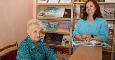 Общий стаж трудовой династии в Бегомльской горпеселковой библиотеке им. П. Панченко насчитывает 80 лет
